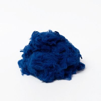 Serat Pokok Poliester Regenerasi 65mm Untuk Kain Bukan Tenunan 1.5dtex Sampai 70dtex
