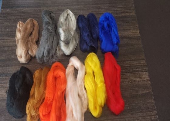 Penyusutan Tinggi 25mm 0.9D Serat Sintetis Poliester Dari Pemintalan Wol
